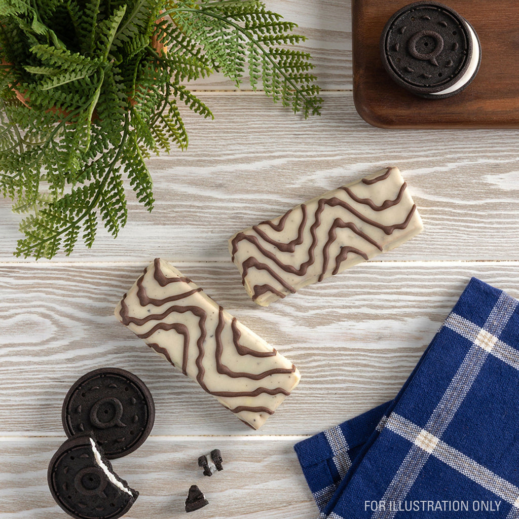 dipped-cookies-and-cream-protein-bars-b0 15807_QN_USA_ProteinBar_CAC_InterimAssetUpdate_Digital-Dipped-ProductCarouselSet_Tabletop2.jpg